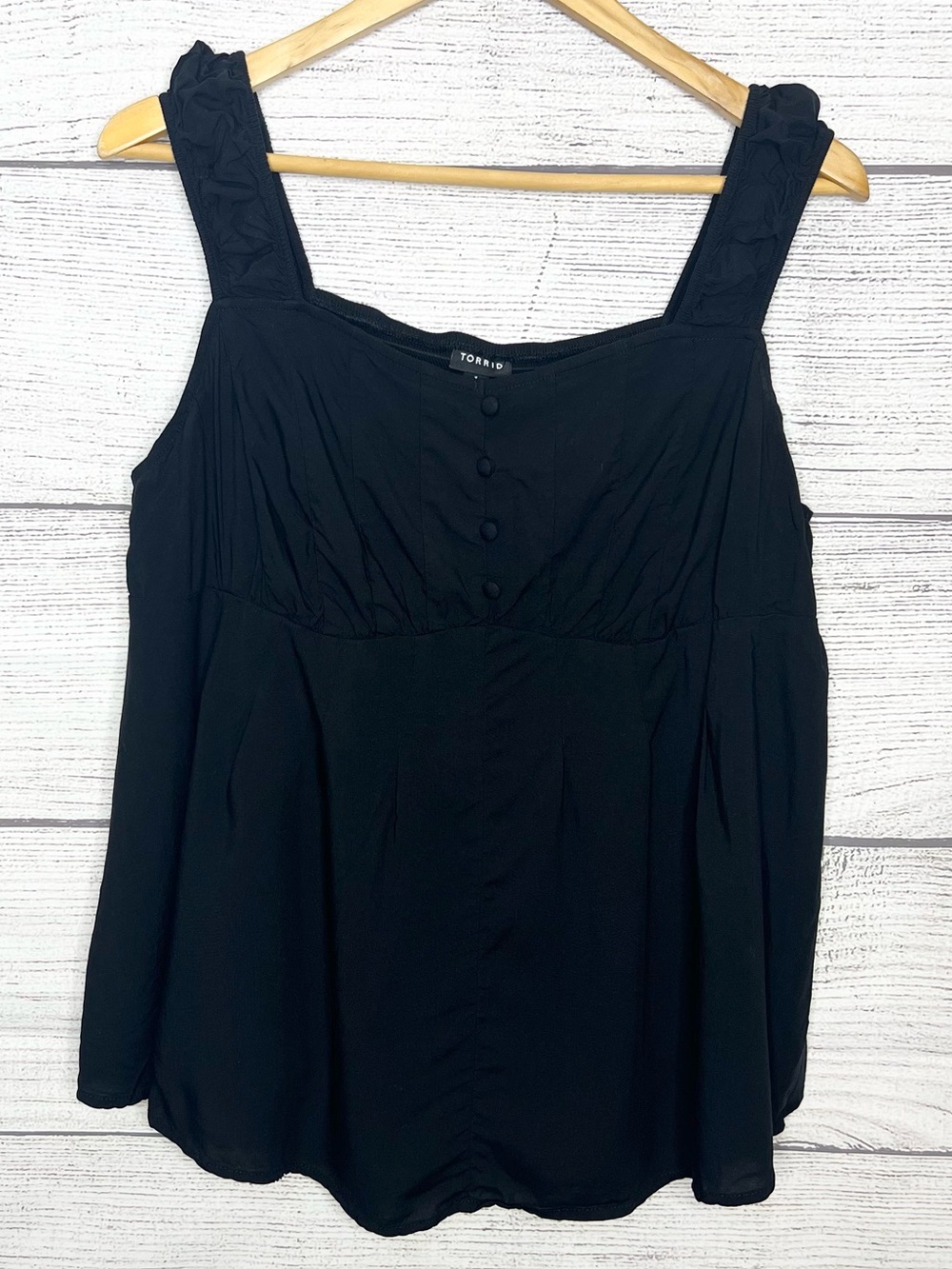 Torrid Black Flowy Button Front Smocked Back Thick Strap Tank Top Size 1X
